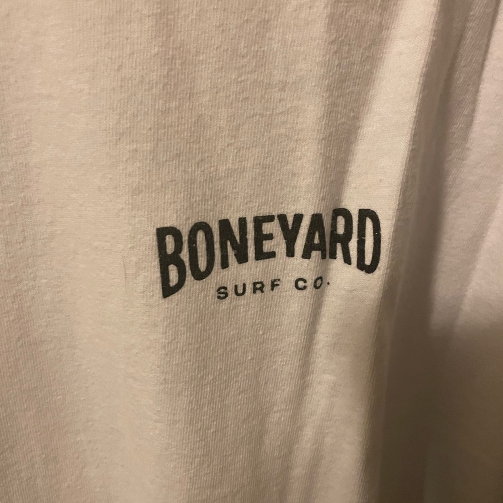 BONEYARD SURF T-SHIRT SIZE L